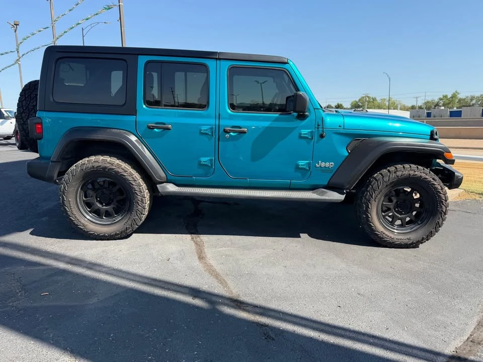 2020 Jeep JL Wrangler - Image 5 of 19