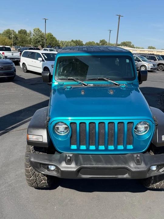 2020 Jeep JL Wrangler - Image 3 of 19