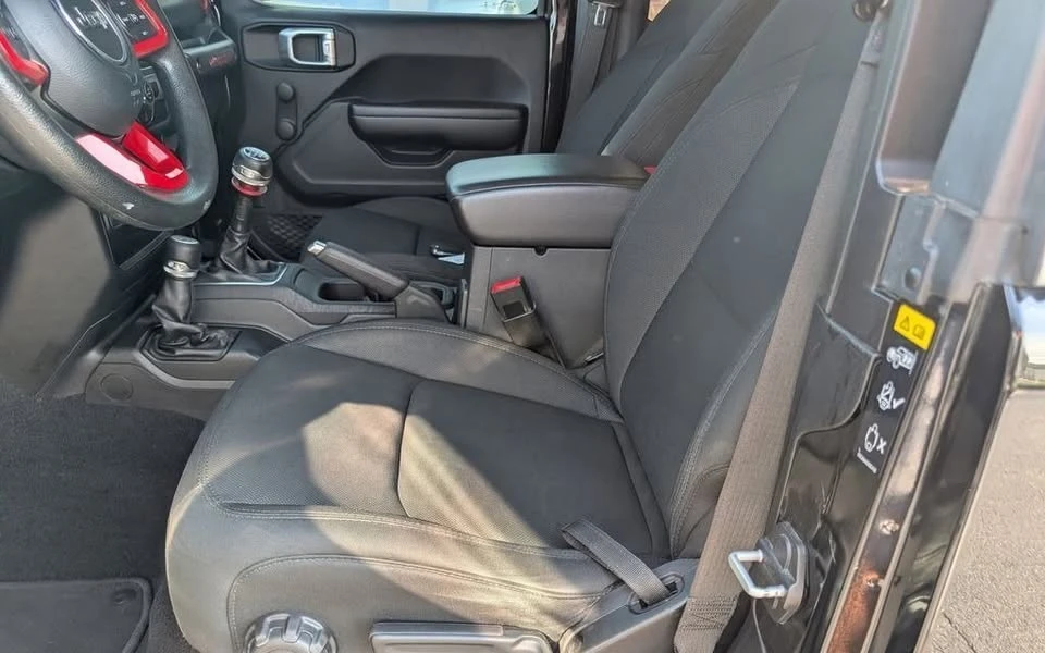 2020 Jeep JL Wrangler - Image 9 of 17