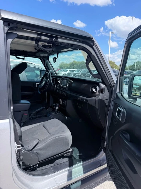 2020 Jeep JL Wrangler - Image 10 of 14