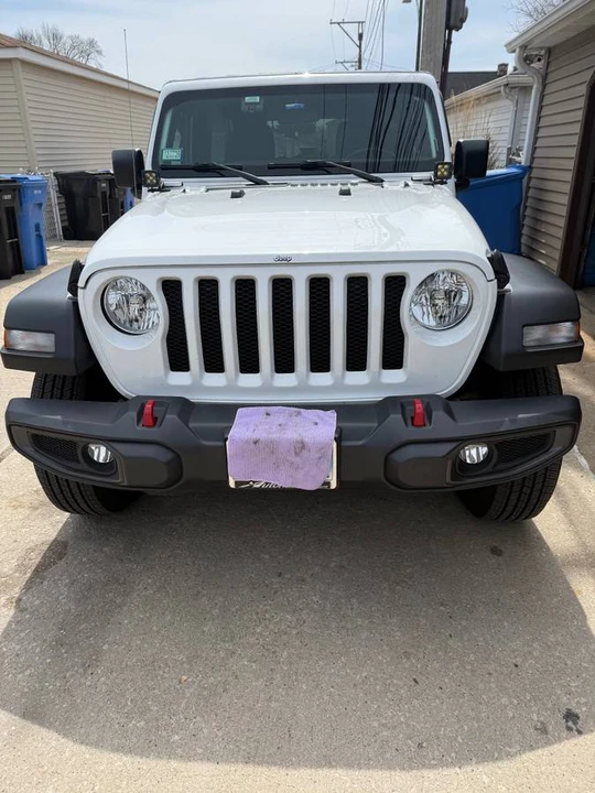 2020 Jeep JL Wrangler - Image 3 of 11