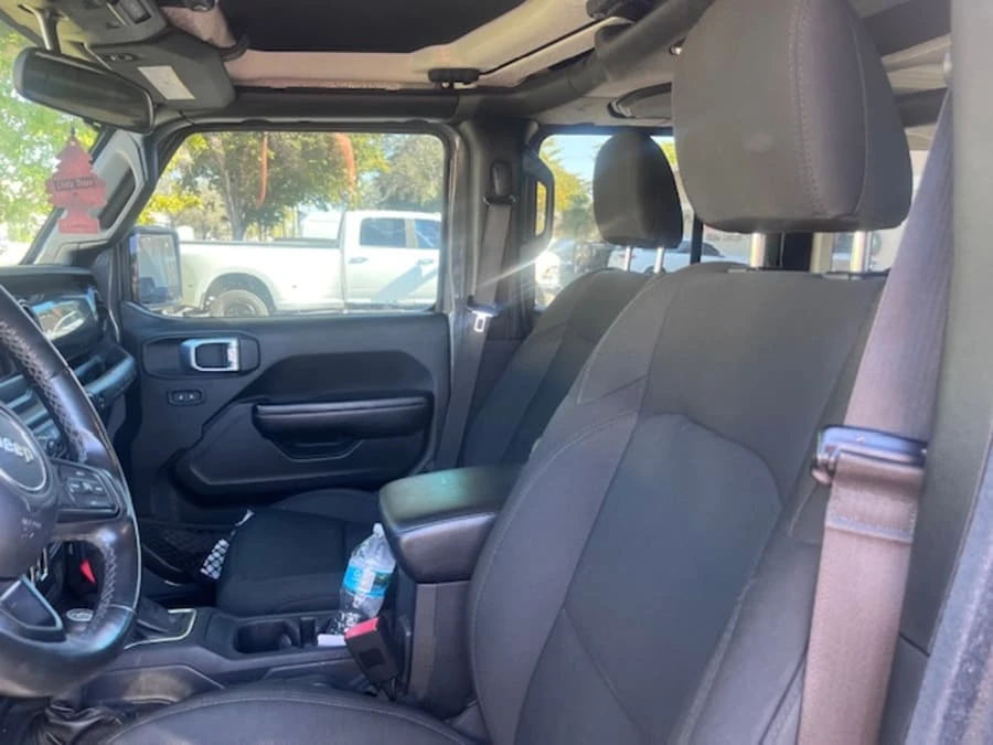 2020 Jeep JL Wrangler - Image 17 of 21