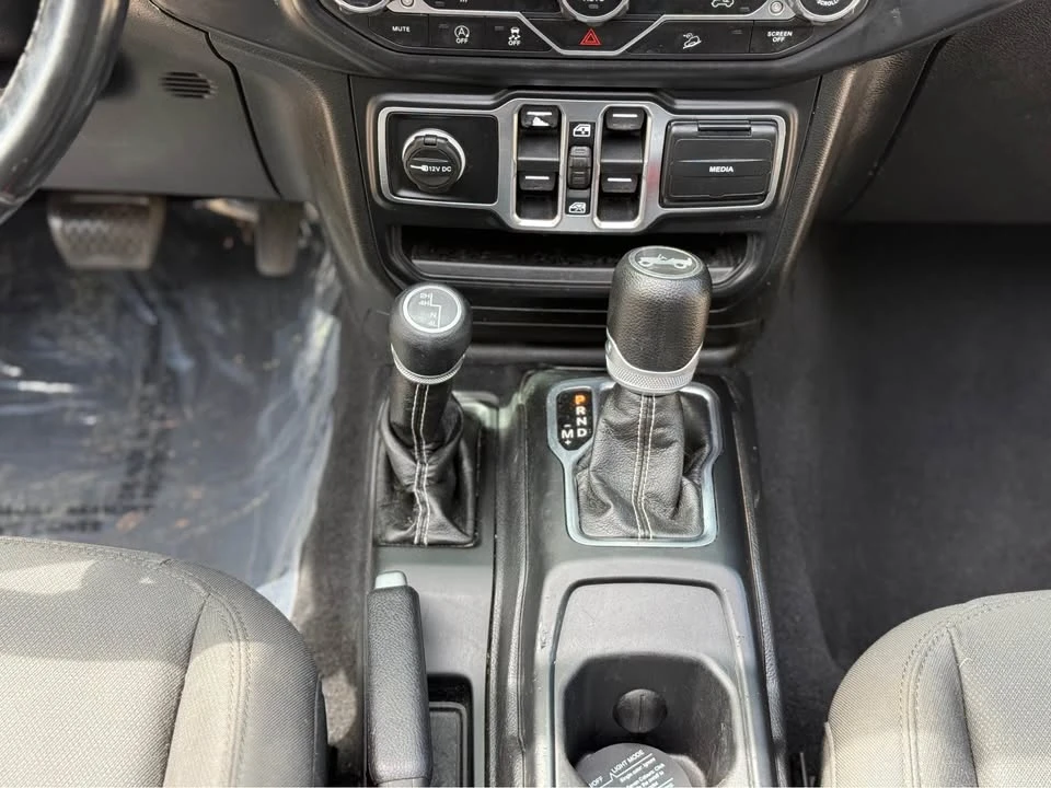 2020 Jeep JL Wrangler - Image 11 of 20