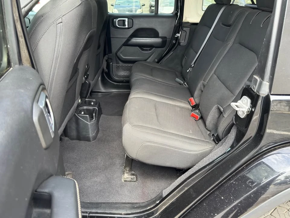 2020 Jeep JL Wrangler - Image 15 of 20