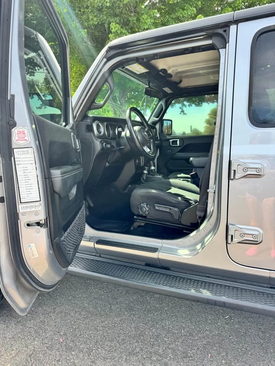 2020 Jeep JL Wrangler - Image 8 of 11