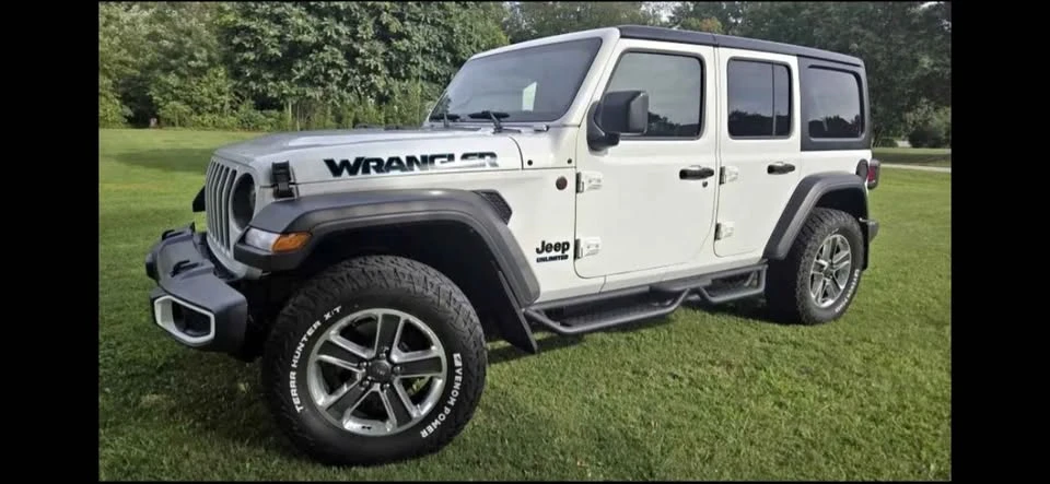 2020 Jeep JL Wrangler - Image 4 of 10