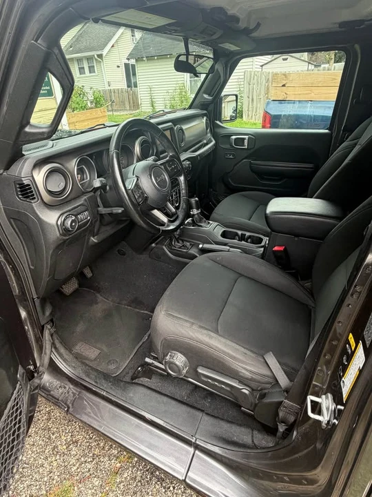 2020 Jeep JL Wrangler - Image 5 of 10