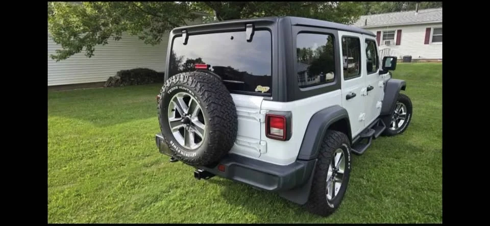 2020 Jeep JL Wrangler - Image 2 of 10