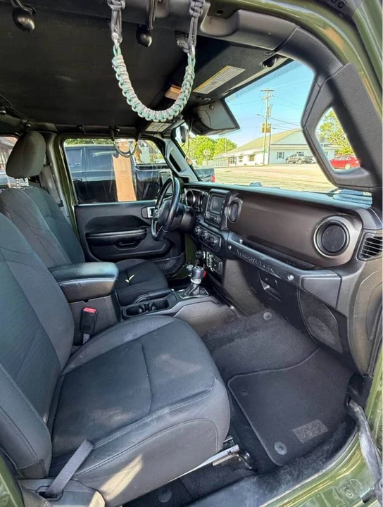 2020 Jeep JL Wrangler - Image 8 of 11
