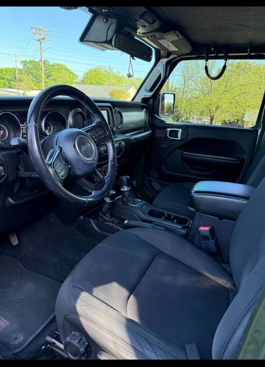 2020 Jeep JL Wrangler - Image 6 of 11