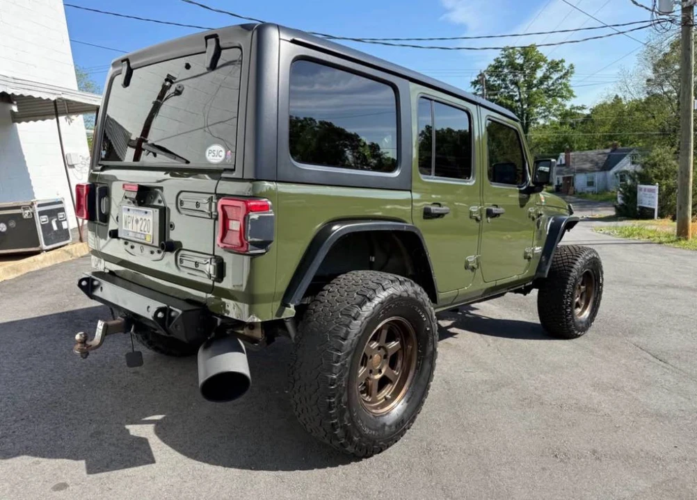 2020 Jeep JL Wrangler - Image 3 of 11