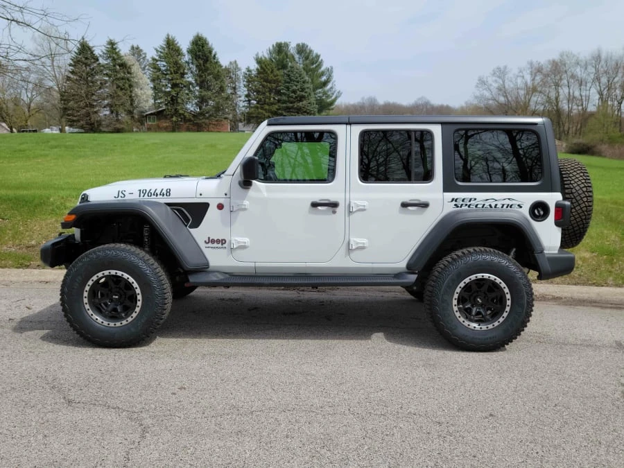 2020 Jeep JL Wrangler - Image 2 of 19
