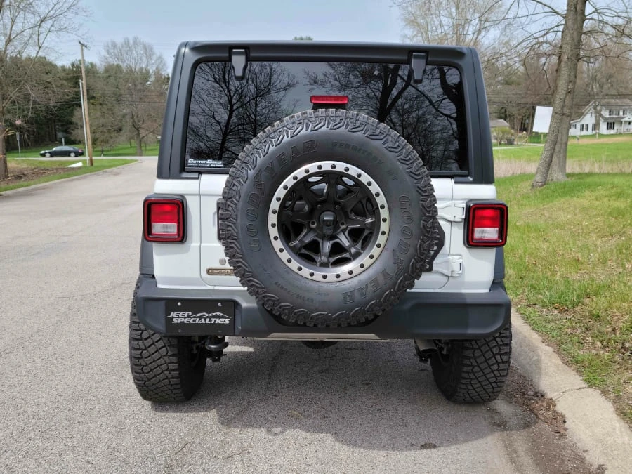 2020 Jeep JL Wrangler - Image 16 of 19