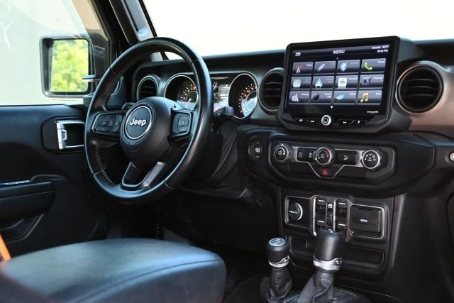2020 Jeep - Image 22 of 31