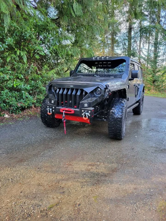 2020 Jeep JL Wrangler - Image 2 of 12