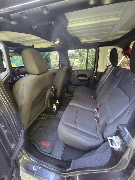 2020 Jeep JL Wrangler - Image 9 of 12