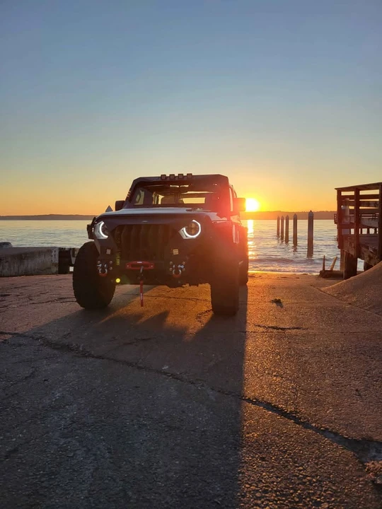 2020 Jeep JL Wrangler - Image 5 of 12