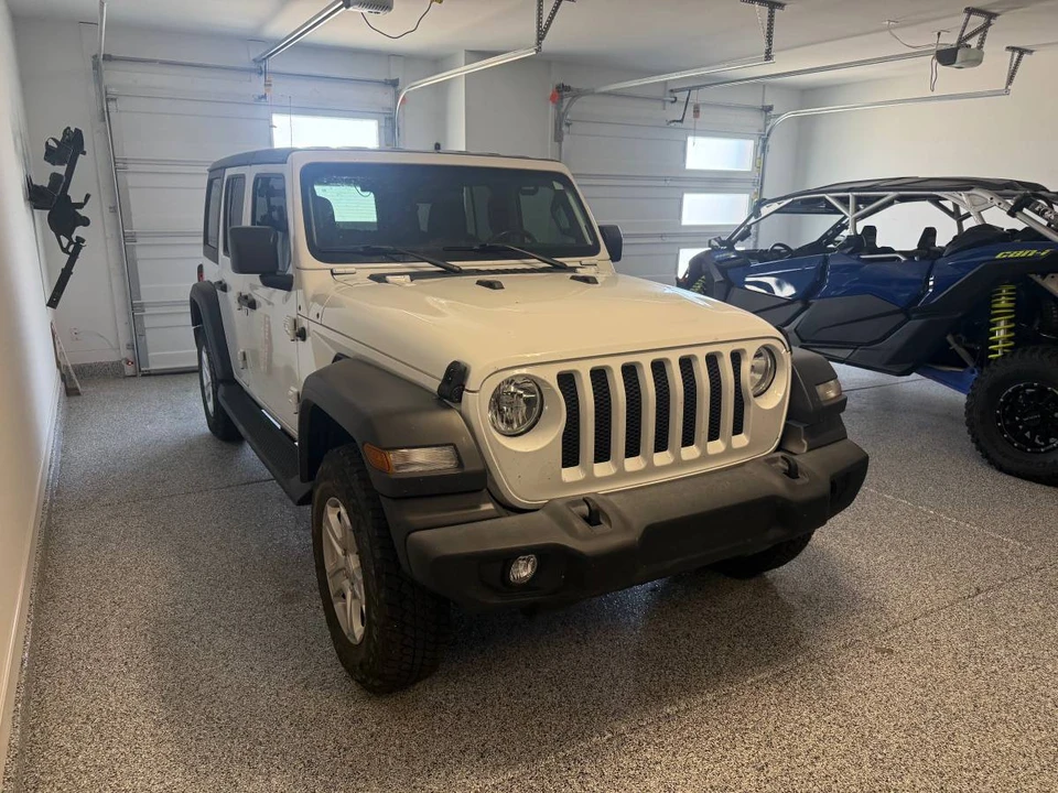 2020 Jeep JL Wrangler - Image 2 of 10