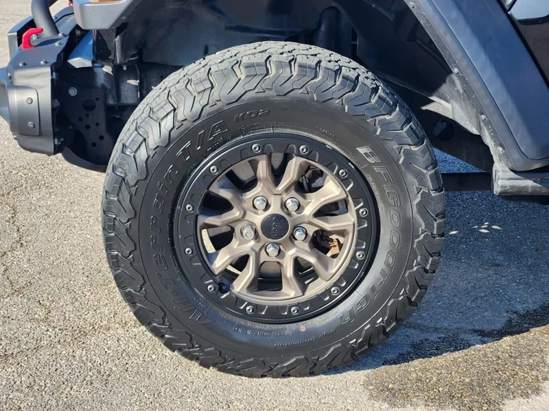 2020 Jeep JL Wrangler - Image 5 of 12