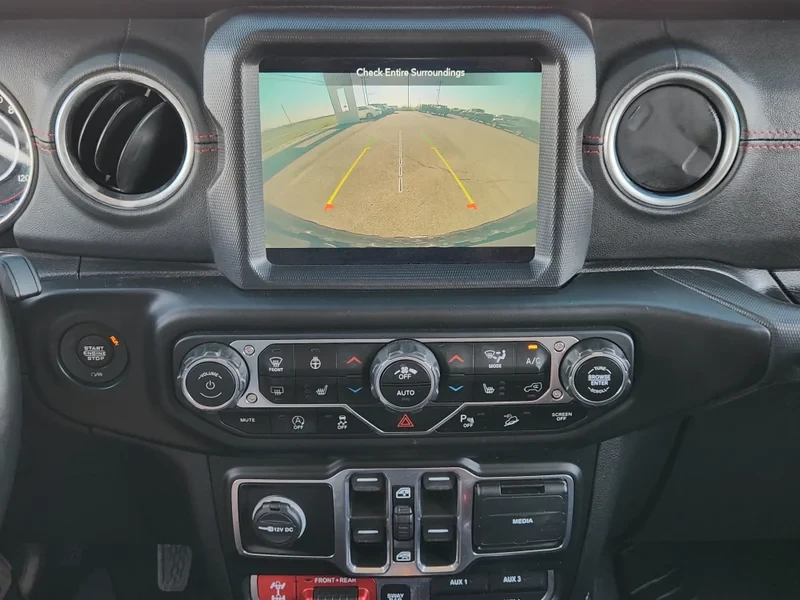 2020 Jeep JL Wrangler - Image 11 of 12