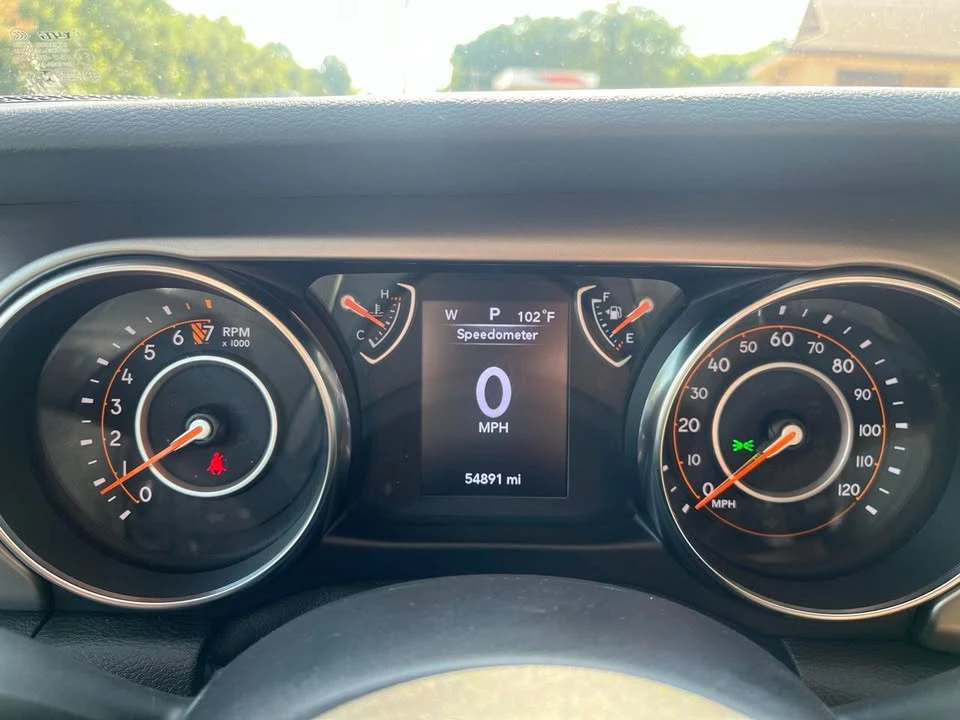 2020 Jeep JL Wrangler - Image 13 of 20