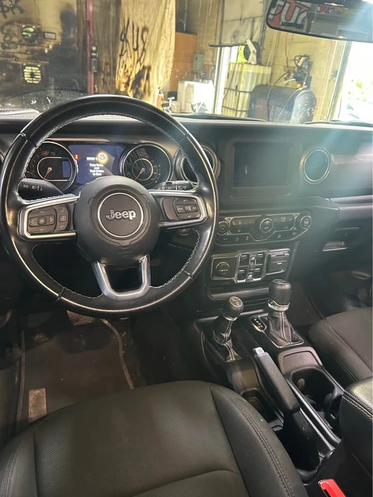 2020 Jeep JL Wrangler - Image 5 of 8