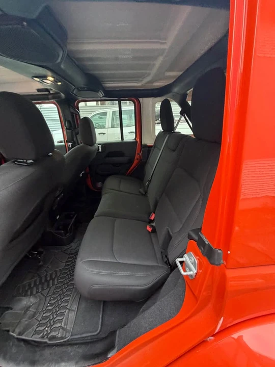 2020 Jeep JL Wrangler - Image 12 of 13