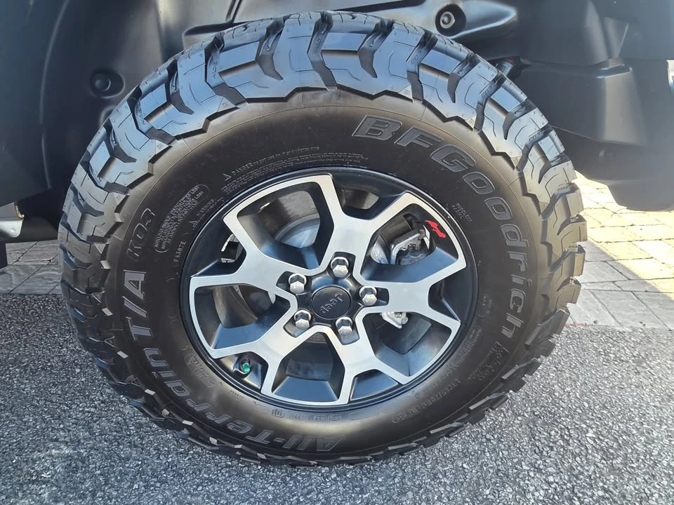2020 Jeep JL Wrangler - Image 9 of 18