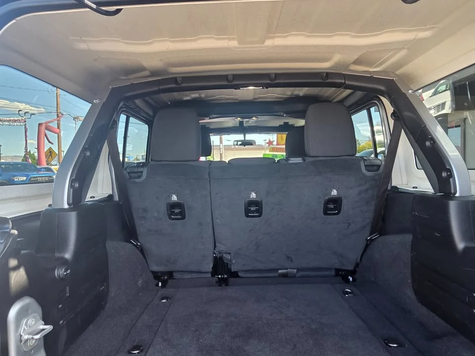 2020 Jeep JL Wrangler - Image 10 of 18