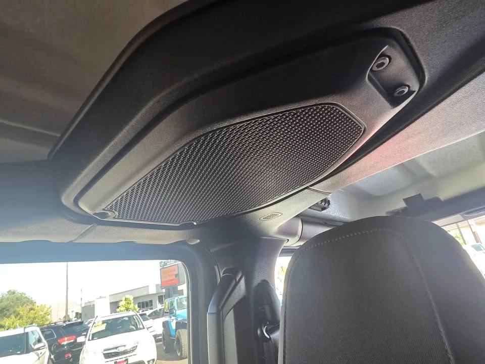 2020 Jeep JL Wrangler - Image 14 of 18