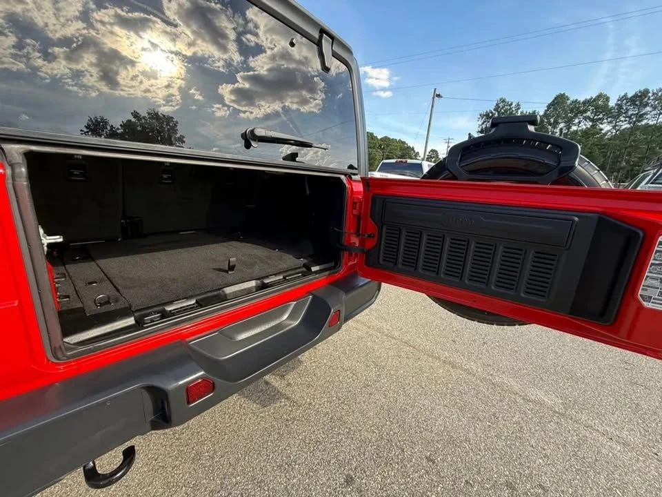 2020 Jeep JL Wrangler - Image 7 of 20