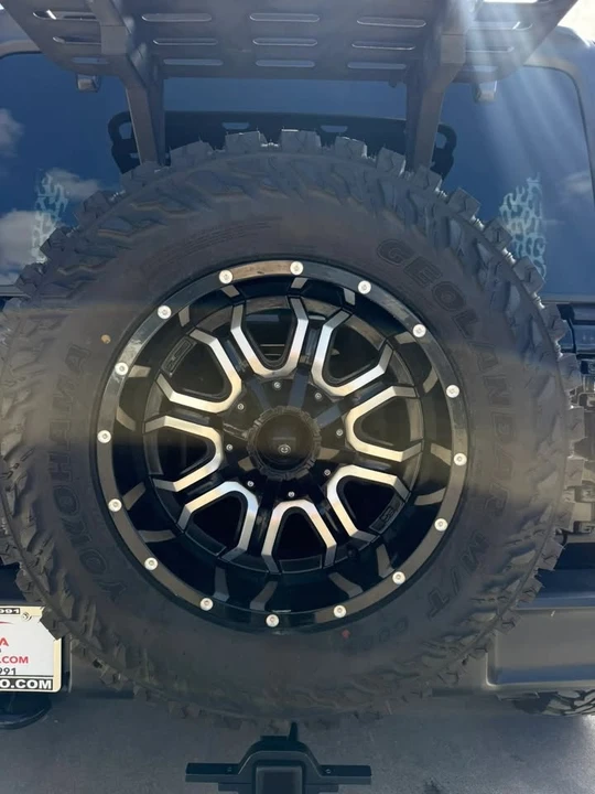2020 Jeep JL Wrangler - Image 16 of 20