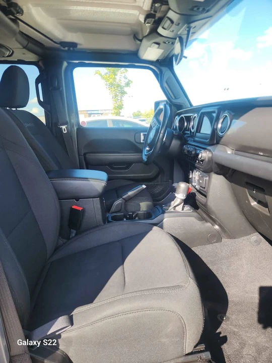 2020 Jeep JL Wrangler - Image 7 of 12