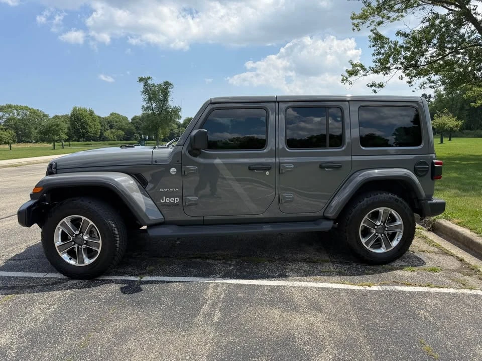 2020 Jeep JL Wrangler - Image 2 of 9