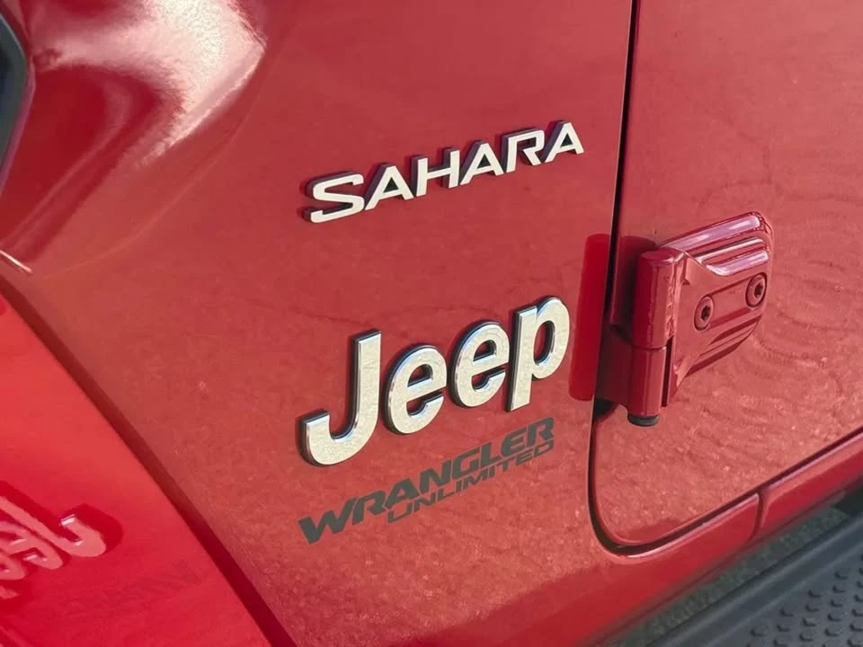 2020 Jeep JL Wrangler - Image 11 of 20