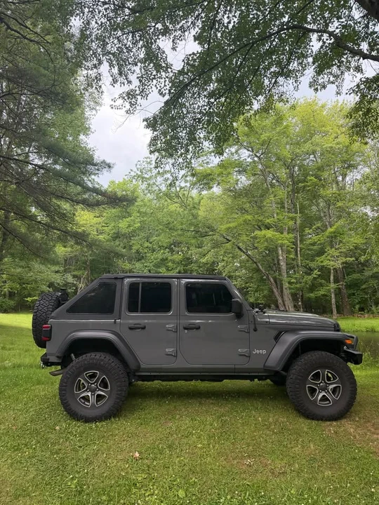 2020 Jeep JL Wrangler - Image 2 of 9