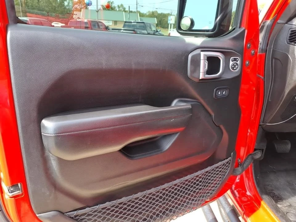 2020 Jeep JL Wrangler - Image 13 of 20