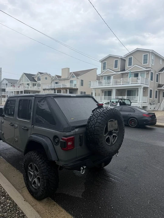 2020 Jeep JL Wrangler - Image 5 of 9