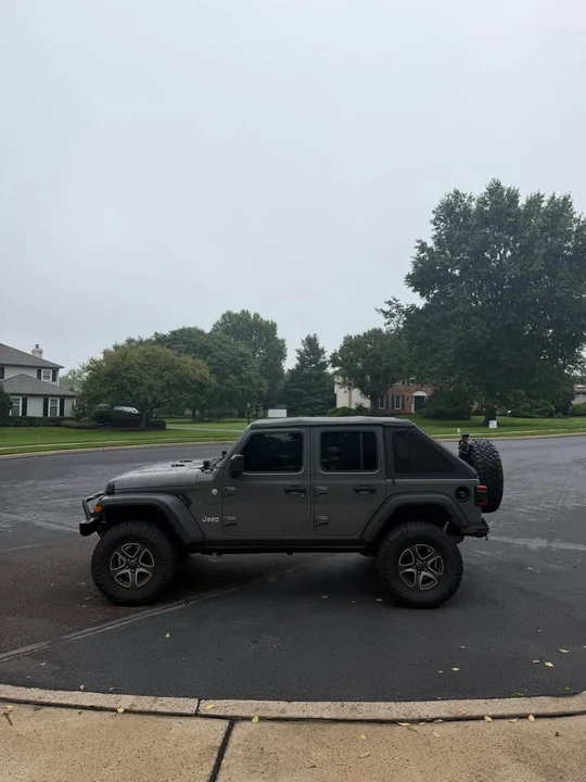 2020 Jeep JL Wrangler - Image 4 of 9