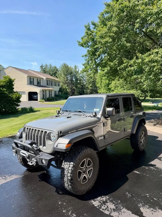 2020 Jeep JL Wrangler - Image 6 of 9