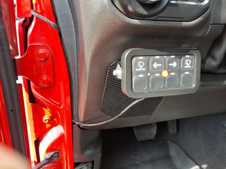 2020 Jeep JL Wrangler - Image 14 of 20