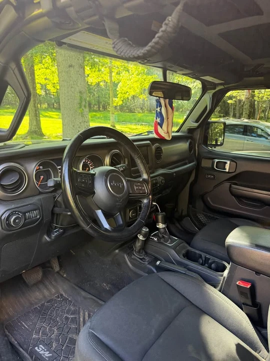 2020 Jeep JL Wrangler - Image 9 of 9