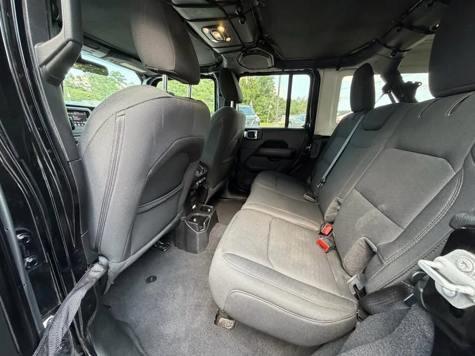 2020 Jeep JL Wrangler - Image 18 of 20