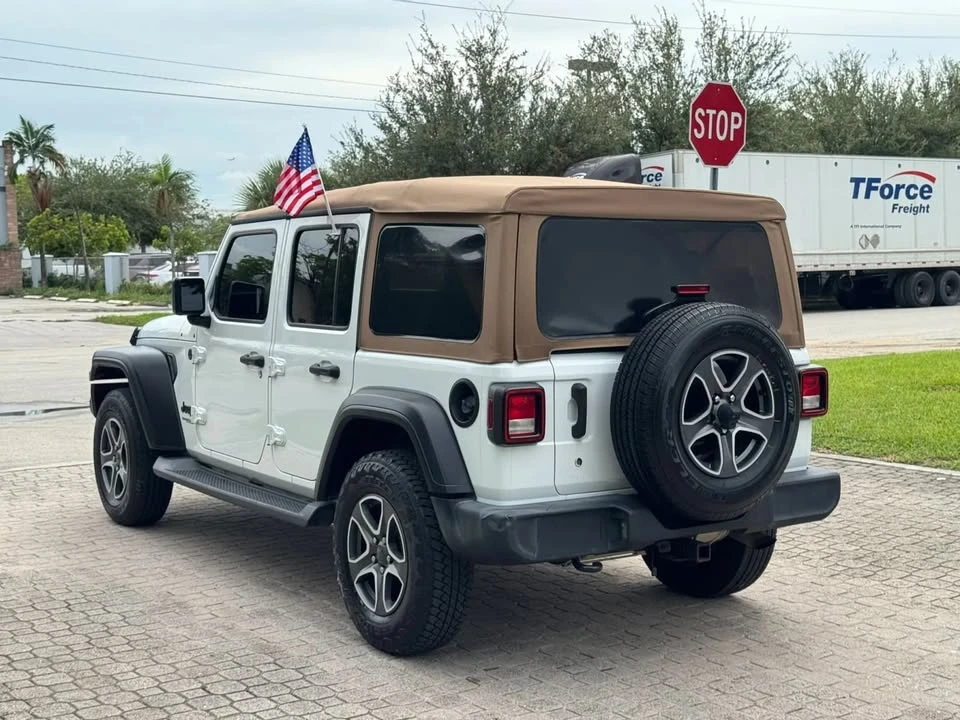 2020 Jeep JL Wrangler - Image 12 of 20
