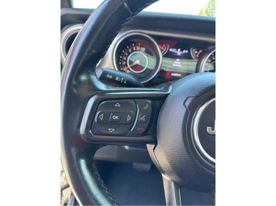 2020 Jeep JL Wrangler - Image 18 of 20