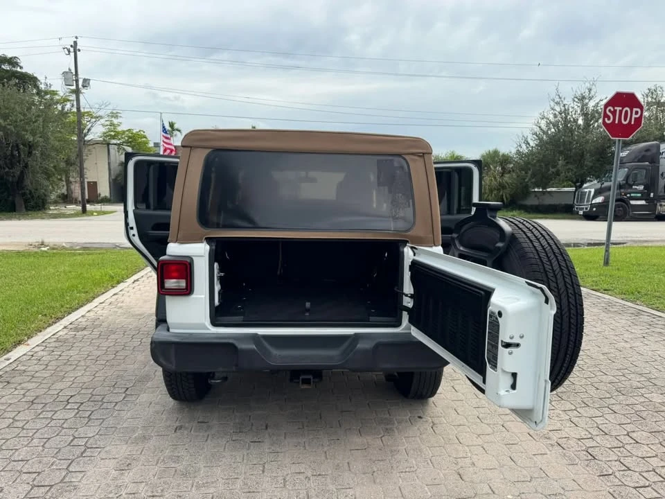 2020 Jeep JL Wrangler - Image 20 of 20