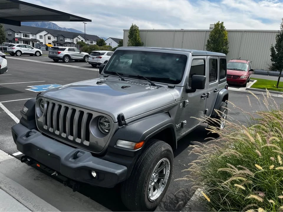 2020 Jeep JL Wrangler - Image 2 of 6