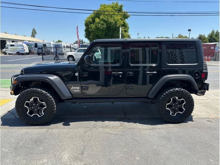 2020 Jeep JL Wrangler - Image 4 of 20