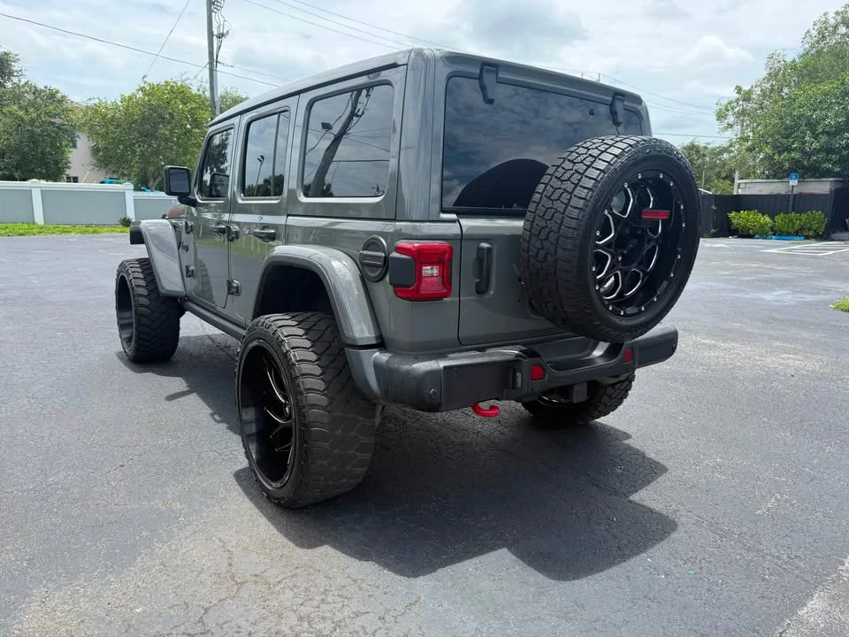 2020 Jeep JL Wrangler - Image 3 of 7