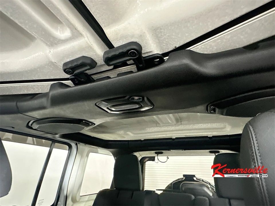 2020 Jeep JL Wrangler - Image 21 of 21